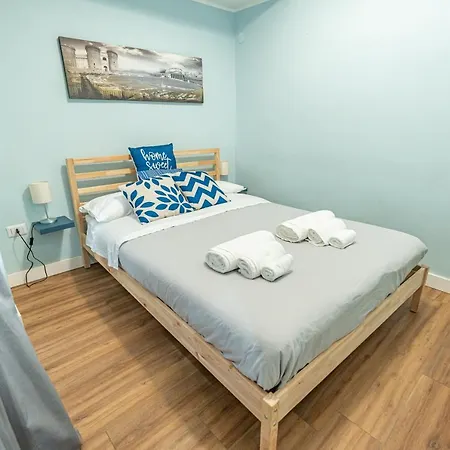 Decumano 17 * نابولي