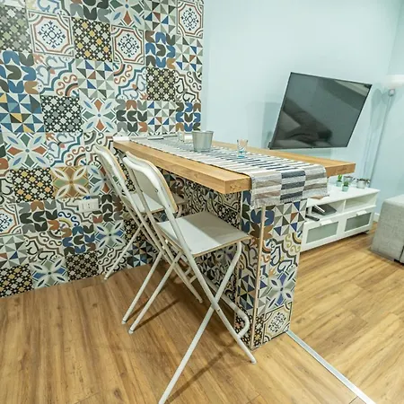 Decumano 17 * نابولي