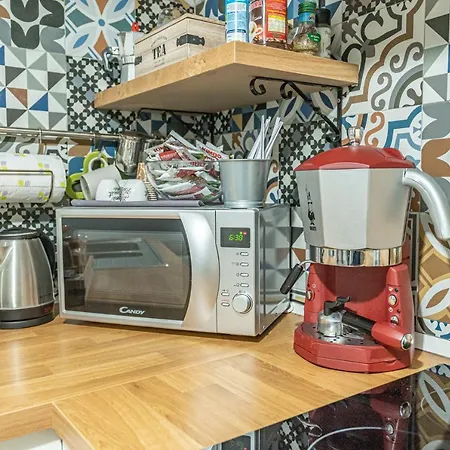 Apartment Decumano 17 *